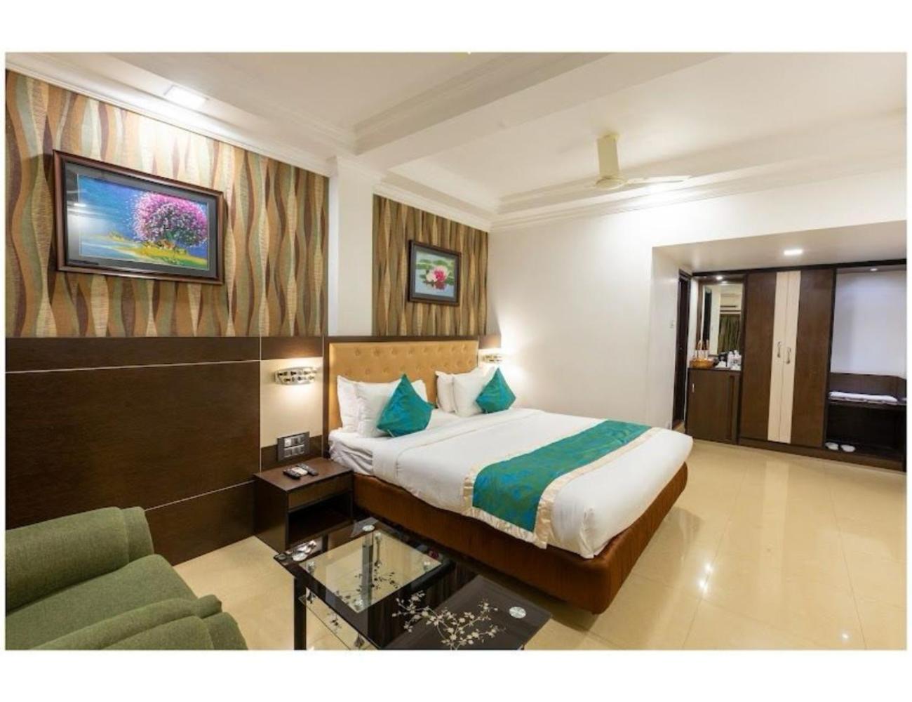The Grand Krishna Luxury Hotel, Chikmagalūr Εξωτερικό φωτογραφία